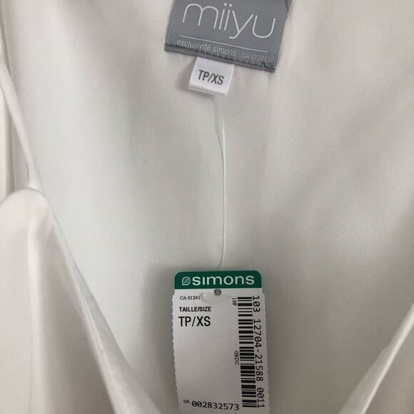 3/$45 Simons Square Neck Cami tank top - Picture 2 of 3